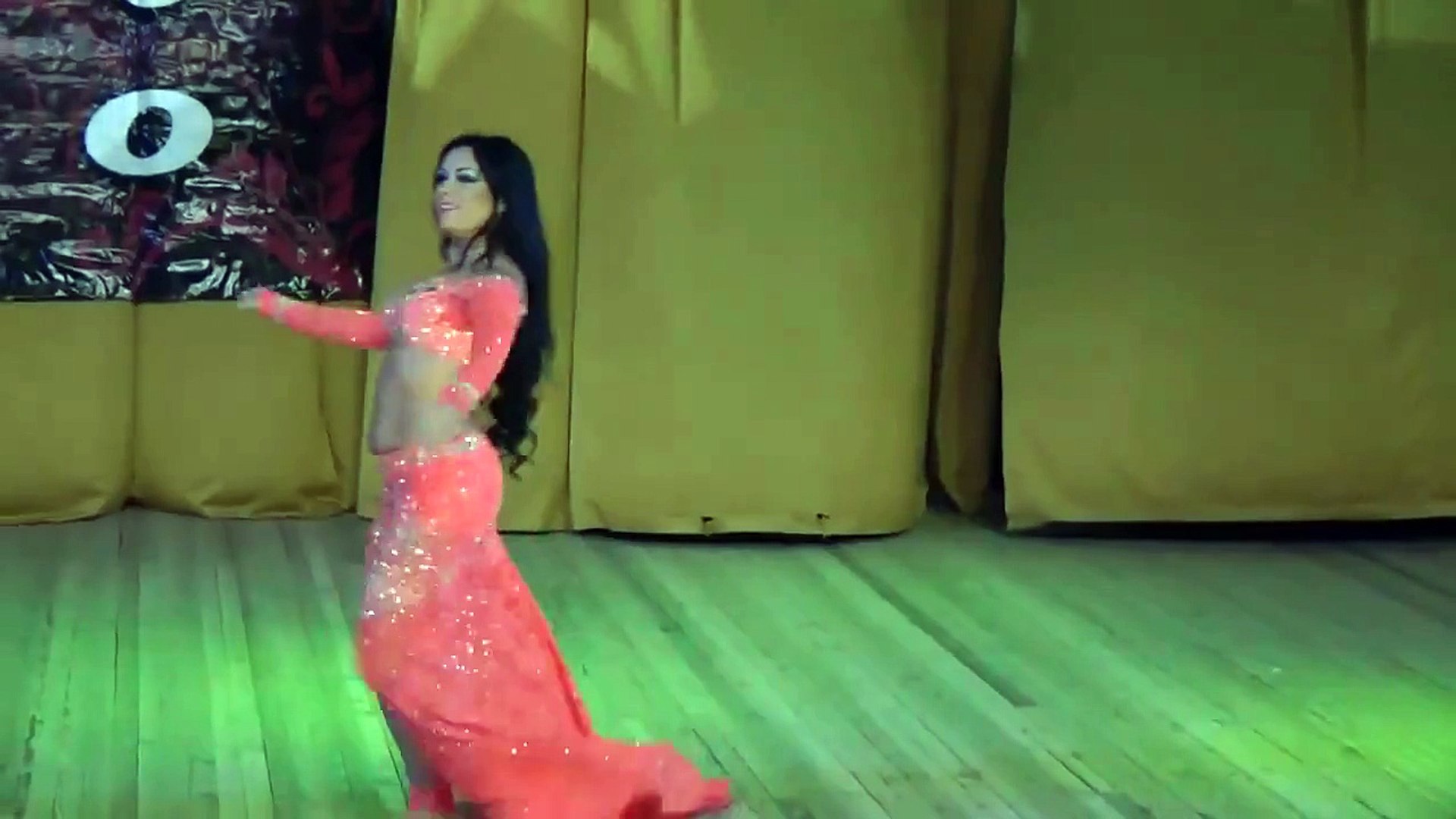 مش صافيناز .رقص شرقي مصري .Hot Belly Dance