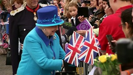 Queen's Christmas speech 2015: Light overcomes darkness