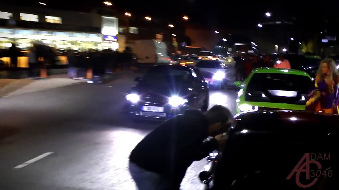 Dodge Challenger HELLCAT - Sounds and revs at Ace Café