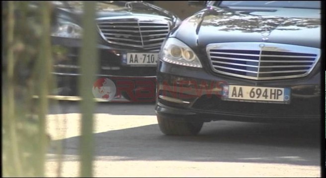 Rama dhe Meta takohen sërish bashkë tek Vila 30 - Ora News- Lajmi i fundit