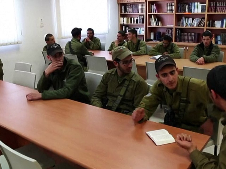 Israël: les ultra-orthodoxes exemptés d'armée, l'éternel débat ressurgit