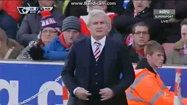 Marko Arnautovic Gets Injured Stoke City 2-0 Manchester United 26-12-2015