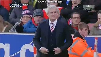 Marko Arnautovic Gets Injured Stoke City 2-0 Manchester United 26-12-2015