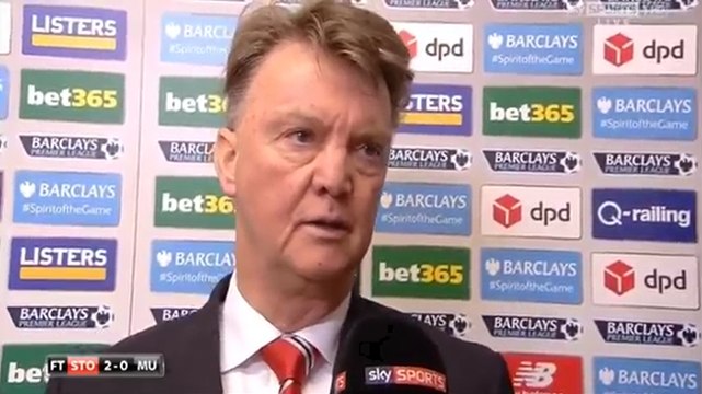 Louis van Gaal dépité après la nouvelle défaite de Man Utd...