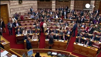 Yunanistanda parlamento 2016 yılı bütçesini onayladı
