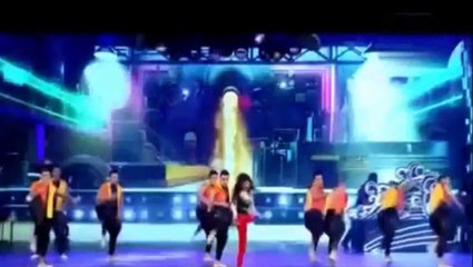 Sajal Ali & Feroze Khan Dance @  Hum Award