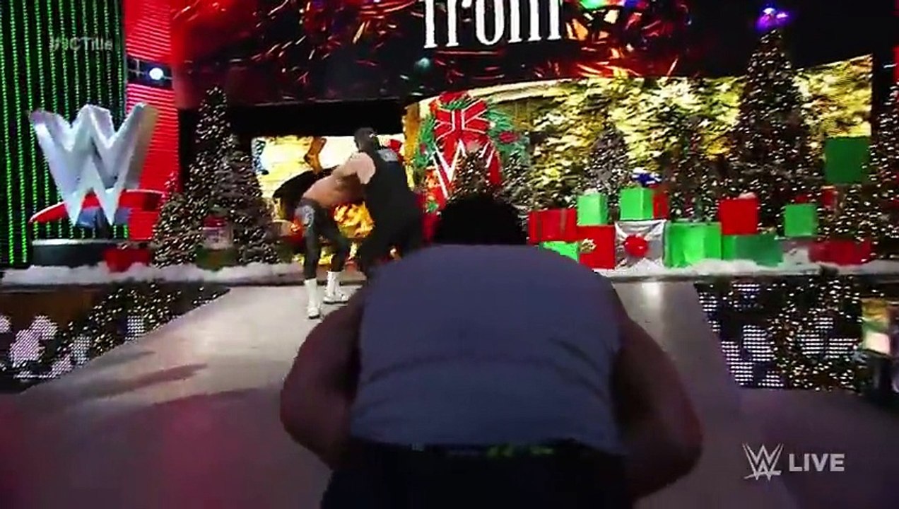 Ambrose vs Ziggler vs Owens - Intercontinental Title Triple Threat- SuperSmackDown, Dec. 22, 2015 - YouTube