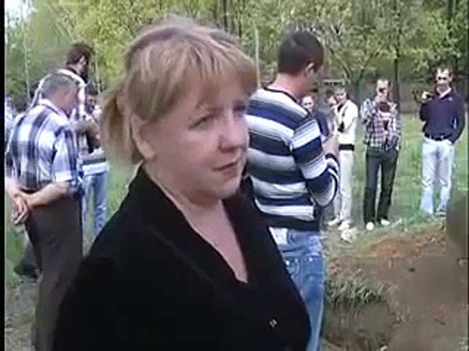 Вылез из могилы у всех на глазах, офигеть !