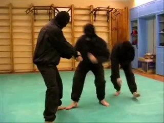 Выведение из равновесия толчком. Нестандартные приемы рукопашного боя.