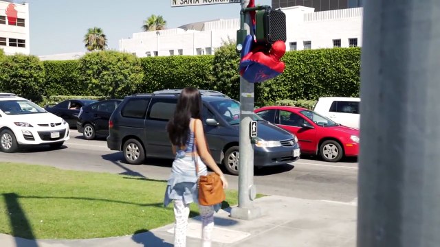 Örümcek Adam Olup Kızları Öpmek - Hayrettin