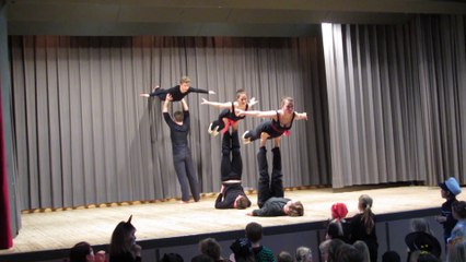 AKROLOCO - Amelie - Akrobatik beim Kinderball des NV Nonnenhorn