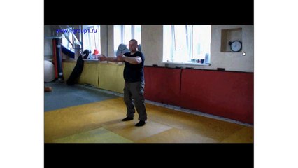 Принципы защиты от горизонтального удара палкой