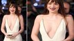 Take A Look At Slinky Dress Of Hollywood Actress - OMG ! She Looks Very Hot