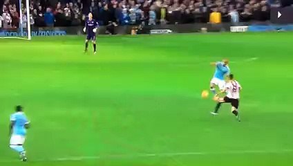 Vincent Kompany Horror Injury ~ Manchester City vs Sunderland 4-1 2015