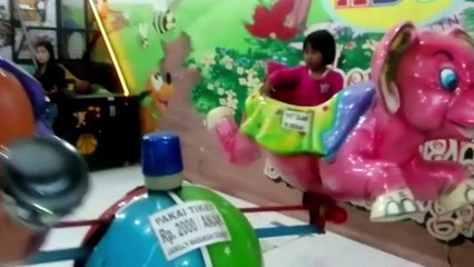 Aire De Jeux Intérieure Pour Les Enfants ❤ Di Taman Bermain Anak-Anak ❤ Comptine