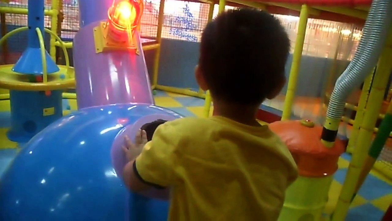 Aire de jeux couverte de LEGO GÉANTES du Monde la plus grande aire de jeux intérieure LegoLand Discovery Center