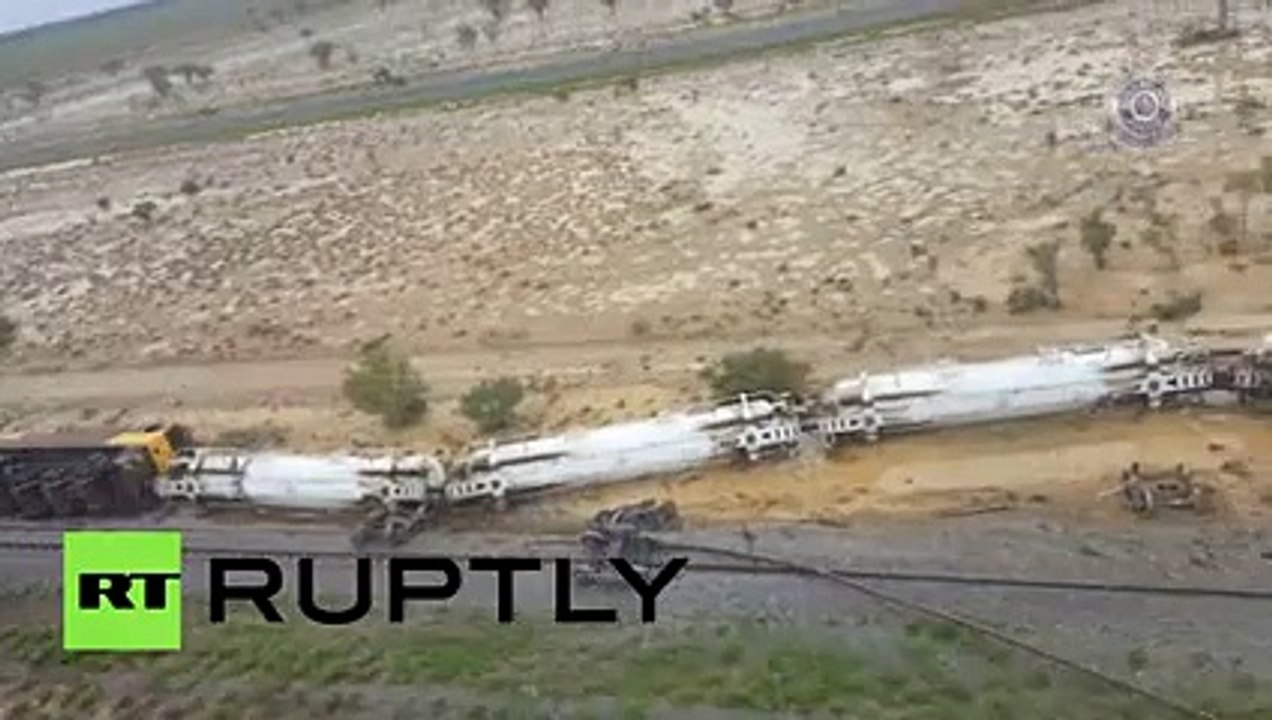 Train carrying 200,000 litres of sulphuric acid derails in Australia 2015