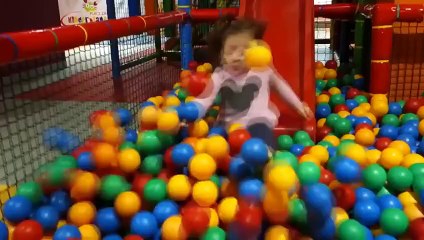 Playground Fun Play Place for Kids play centre ball playground with balls play room playroom