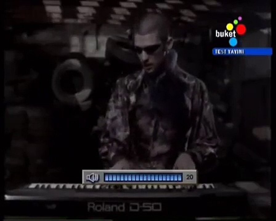 sezen aksu- onu alma beni al (www.facebook.com/askadinasarkilar)