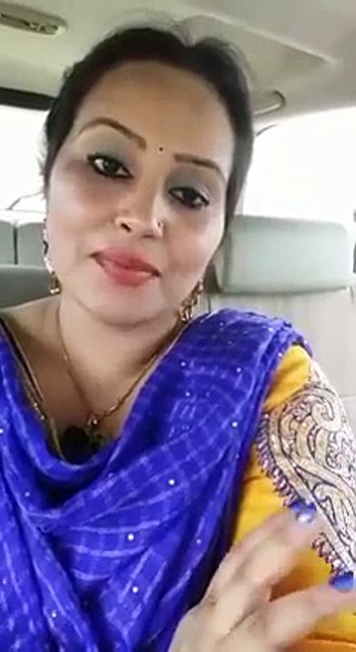 great singing by young girl.cool.