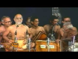 Radha Krishna Bolo - Bhakthi sangeeth - Swami haridhoss Giri