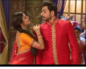 Gayatri and Ranaji's dance from the sets of Ek Tha Raja Ek Thi Rani-Telly bytes