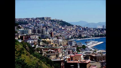 Napoli vista attraverso scatti fotografici.