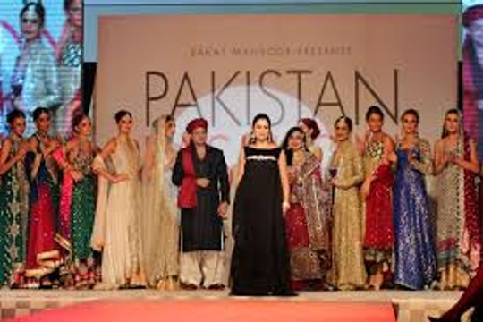 Tabdeeli Agayi Hai - Fashion Show _ Musical Night Held In Peshawar
