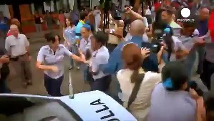 Kübada İnsan Hakları Gününde muhaliflere gözaltı