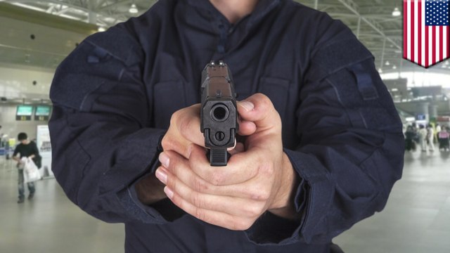 Cop accidentally fires gun in Iowa airport while practicing 'quick draw'