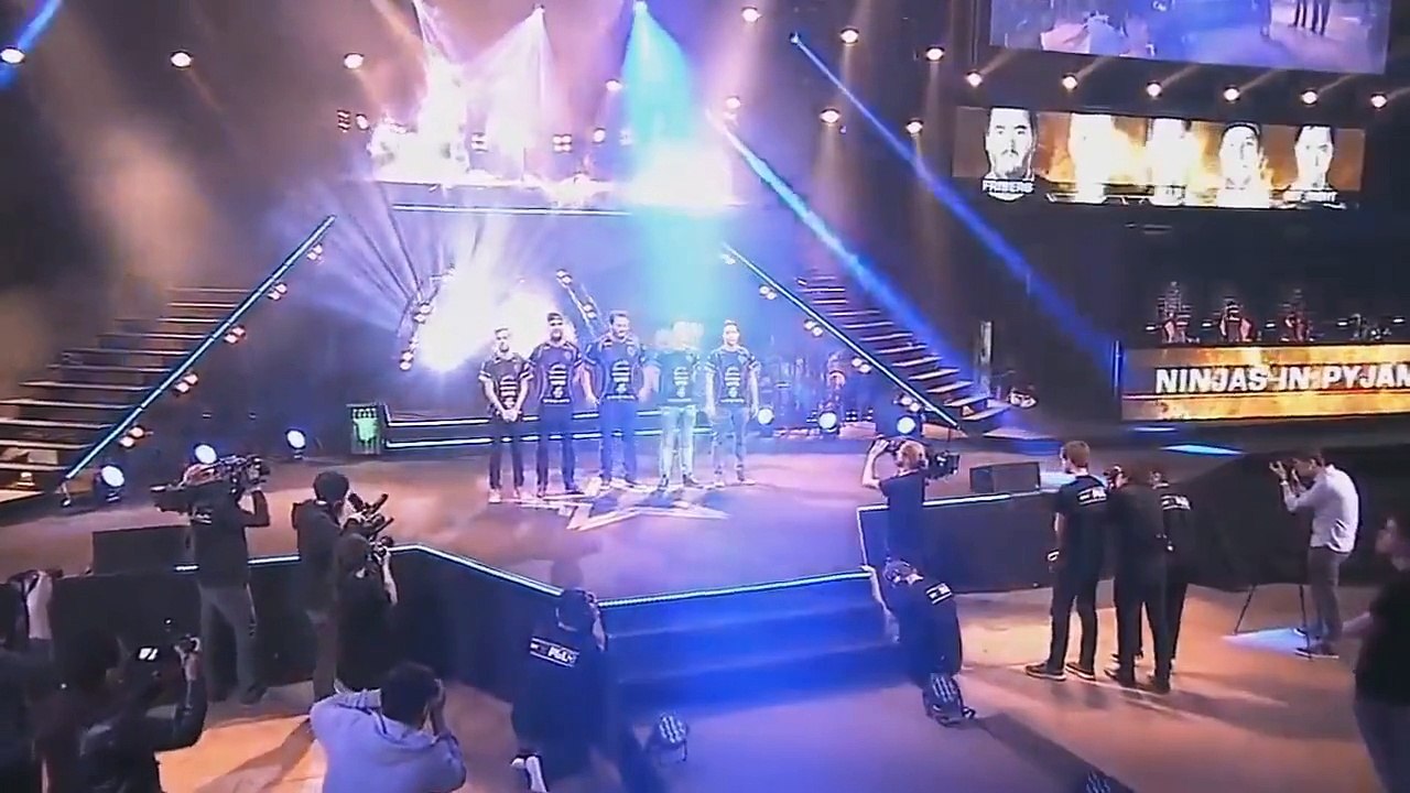 Best PRO Moments 2015 (CS:GO)