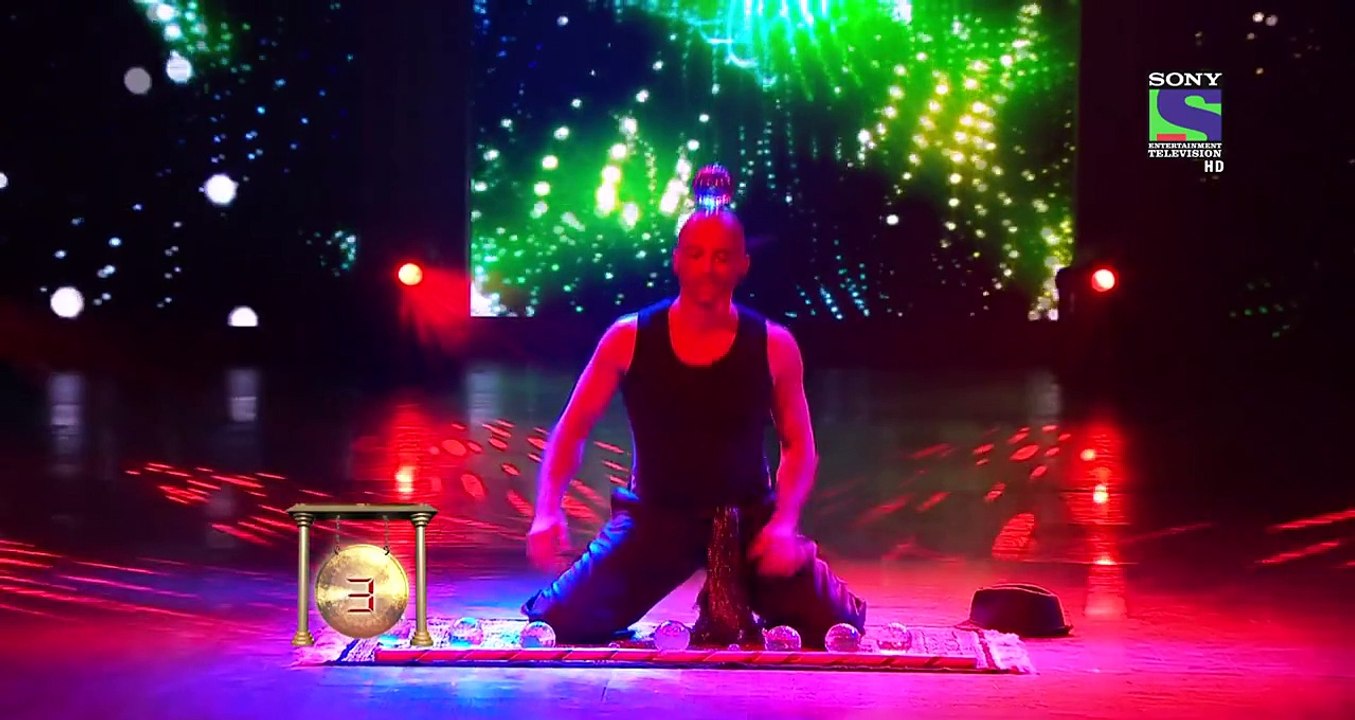 What a mesmerizing act! #Funtertainment