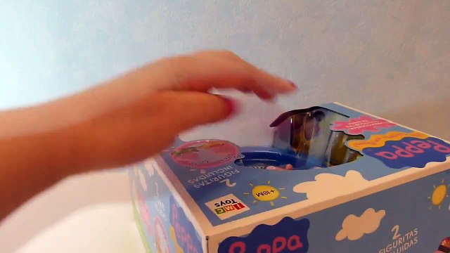 playing with toys Peppa Pig Bathtime Fun with Peppa, George and a Storage Net ❤ Playset Unboxing