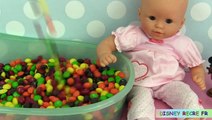 Poupon Corolle Bain de Bonbons Skittles Oeufs Surprise Peppa Pig Jouets Mickey Mouse Baby doll Bath