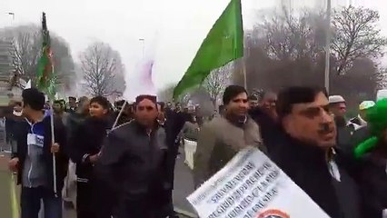 جش عید میلاد النبی (ص) اٹلی کے شہر بریشیا میں پانچ کلو میٹر طویل جلوس نکالا گیا