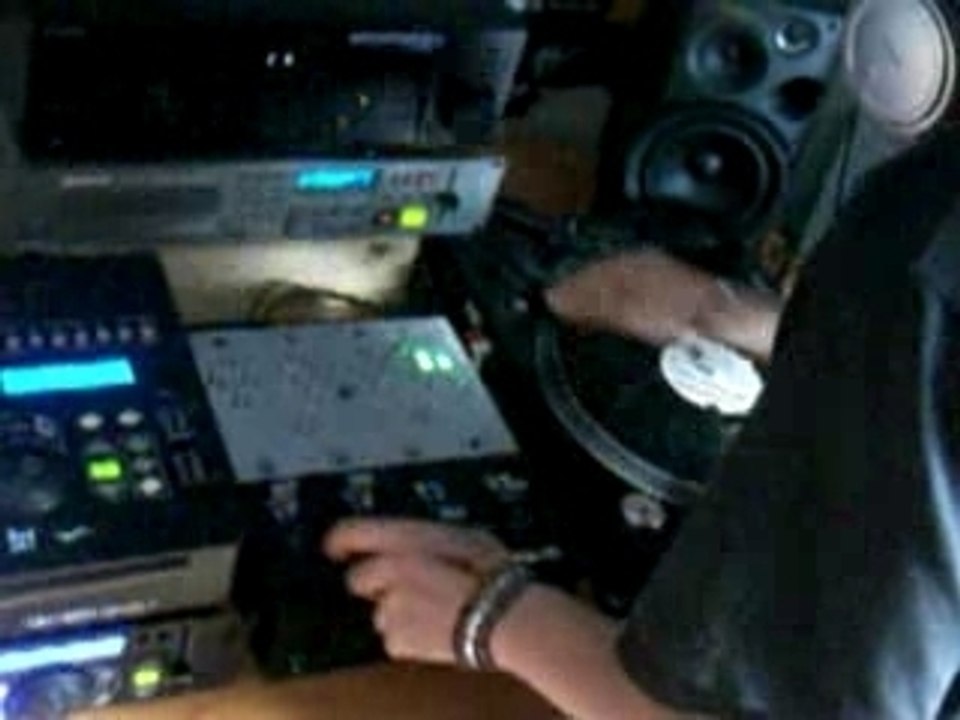 Djgonecrazy en mode scratche