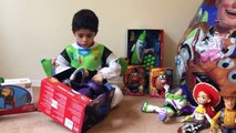 Disney Toy Story Surprise Egg Unboxing Opening Buzz Lightyear Woody Jessie Mr Potato Head