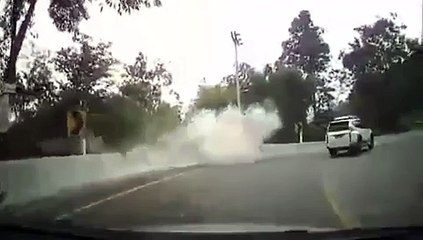 ACCIDENT Turns Out Crash Barriers Arent Stupid Proof