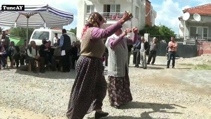 Teyzelerim Döktürü Vemiş(Yöresel Oyunlar)