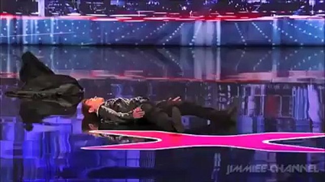 أكيد مخك باش ياقف تفرج واستمتع