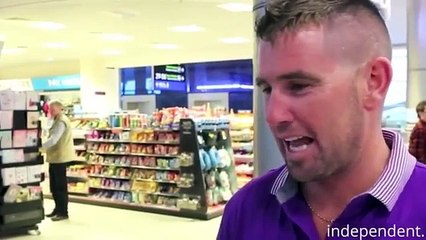 Best Christmas present ever man proposes to gf at airport  Daily Mail Online