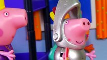 Peppa Pig George e Família Real Se Arrumam para o Baile Encantado em Português. Novelinha #Parte 1