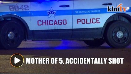 Chicago police kill three, say one shot 'accidentally'