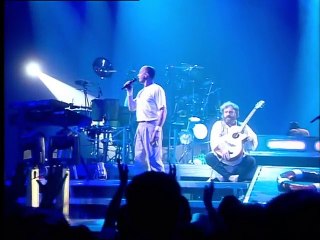 Phil Collins - Another Day In Paradise  Live And Loose in Paris