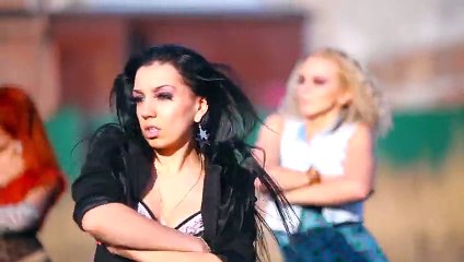 bu kızlar efsane dans ediyor Bomba Estereo - La Boquilla (Dixone Remix)