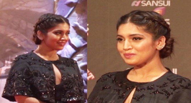 Bhumi Pednekar Wins Best Acting Debut ( Female ) Award at Stardust Awards 2015