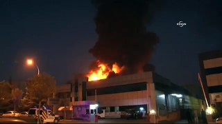 Bursa'da tekstil fabrikası 15 saattir yanıyor, İstanbul’dan takviye geliyor