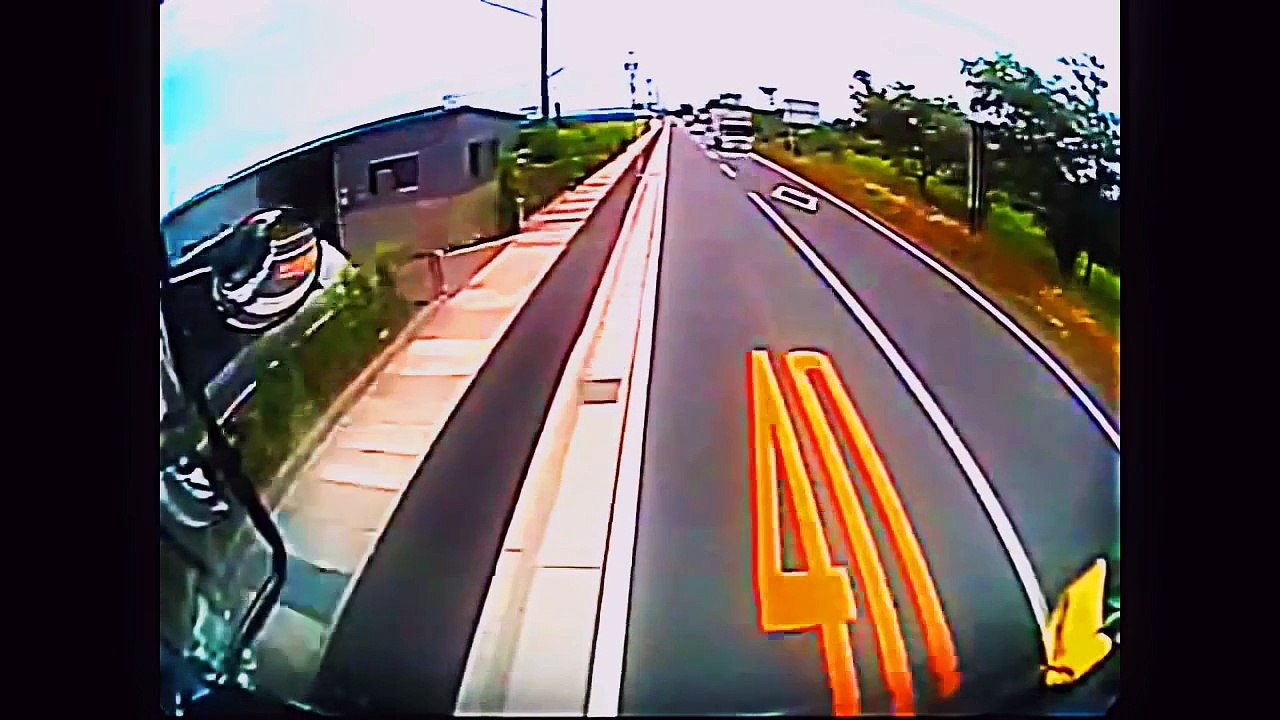 ドライブレコーダー事故・危険運転2015年【後半】
