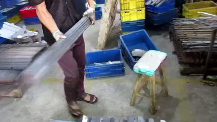 Herrajes para Muebles & Herrajes para Gabinetes - China: Compases Elevadores para Camas / Production 2
