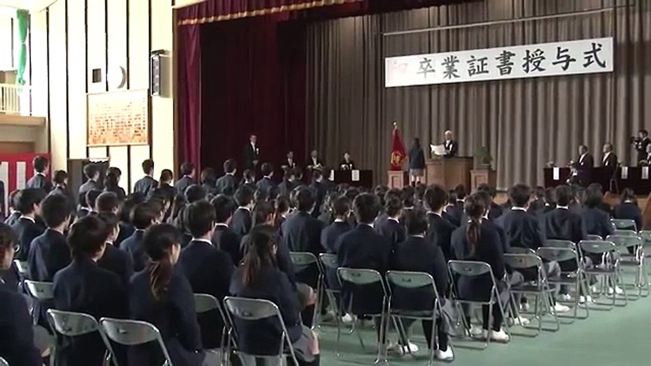 橋本環奈出演TVCM「タウンワーク」卒業篇メイキング